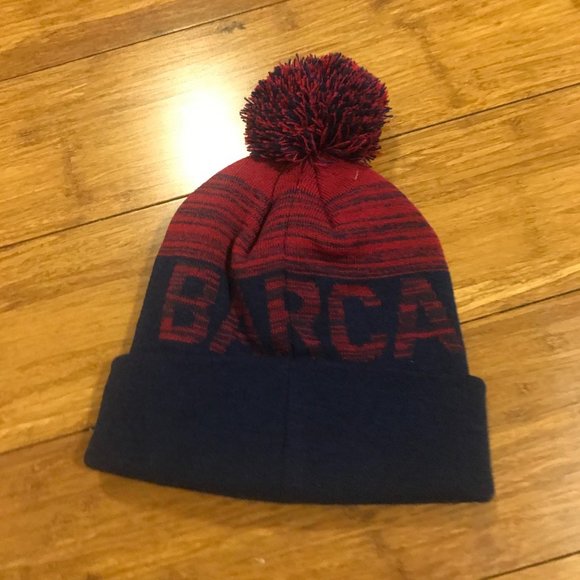 MEN'S FCA BARCA BEANIE HAT CAP ONE SIZE pom pom - Picture 3 of 3
